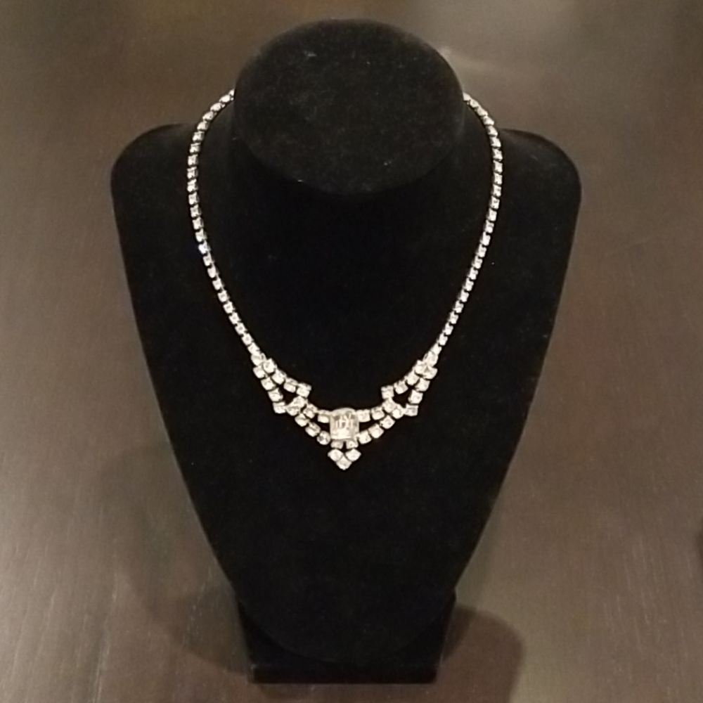 Vintage costume jewelry, necklace